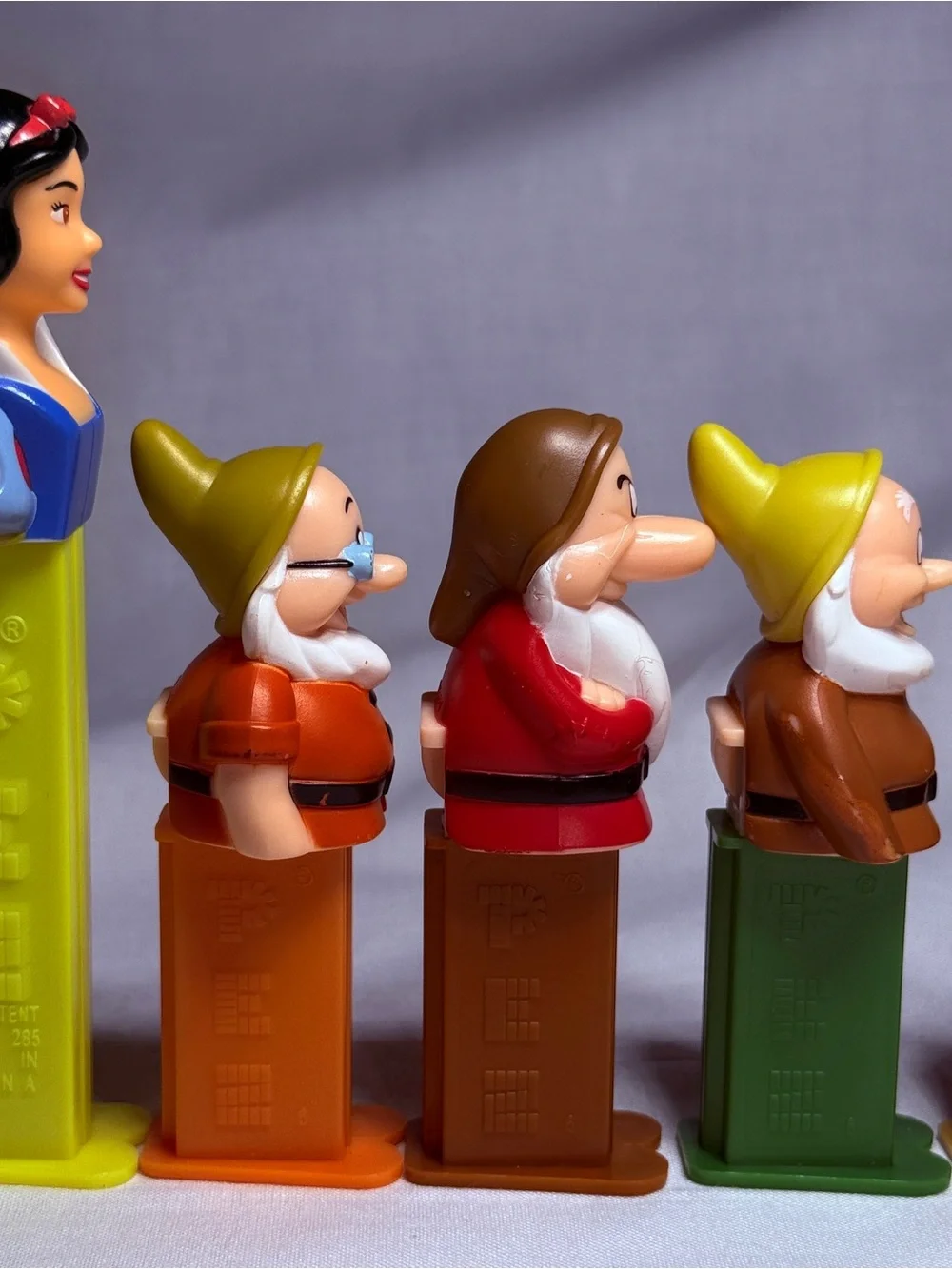 PEZ Disney Snow White & Seven Dwarfs Dispenser Set - Multi Color